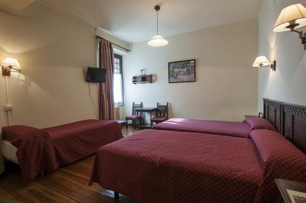 Hostal Ayestaran II Lekunberri Eksteriør billede